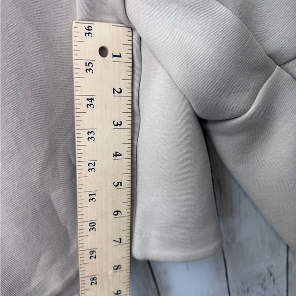 Banana Republic Cream/beige Sweater size Large - Picture 10 of 10